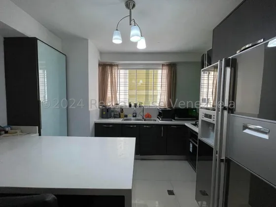 ¿buscas Apartamento En Venta En El Bosque Amoblado 24-29104 Mmarin