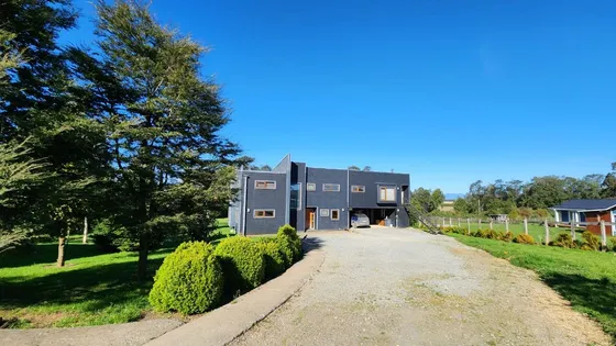 Excelente Casa En Parcela Con Gran Quincho Y Depar...