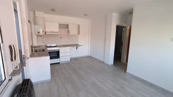 Alquiler- Departamento 2 Ambientes- Bernal 