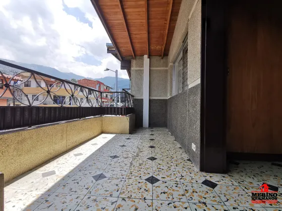 Casa En Venta En Buenos Aires. Cod V4731
