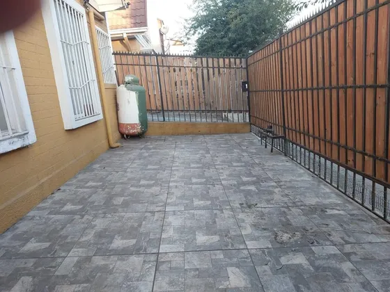 Casa Esquina Amplia En Cerrillos