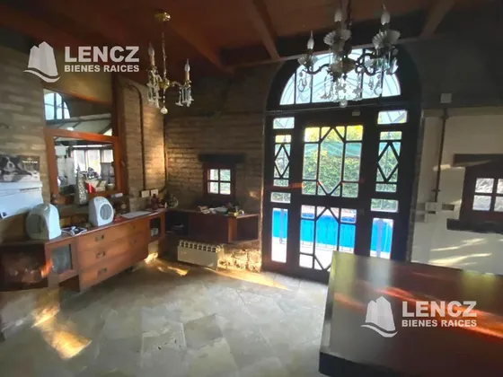 Casa De 5 Amb Con Pileta En Don Bosco -estilo Patagónico!! Tu Proxima Casa