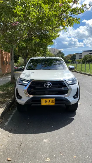Toyota Hilux 2.4 Diésel 4x4