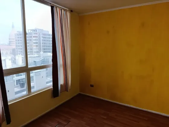 Departamento En Serrano Metro Parque Almagro Y U. De Chile