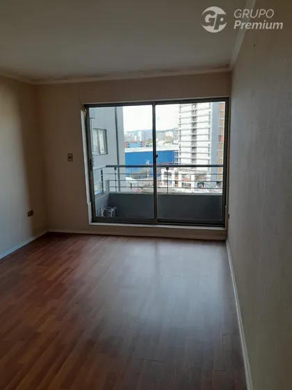 Departamento En Venta De 2 Dorm. En Concepción