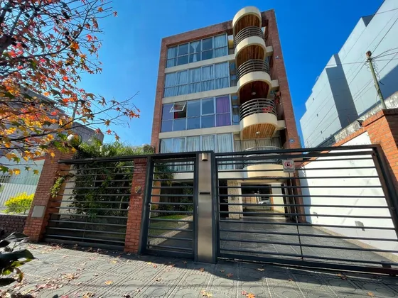 Venta Departamento 4 Ambientes Con Cochera Castelar Norte