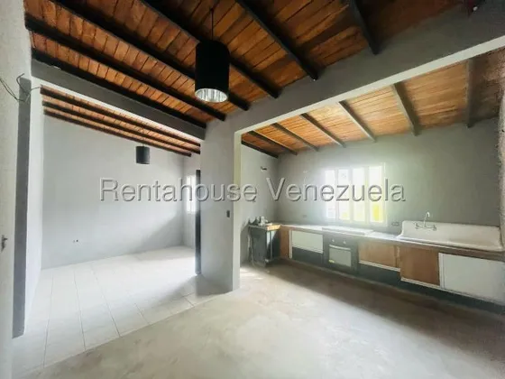 Erika Armeya Vende, Casa En La Piedad Norte De Cabudare. Flex: 25-21296