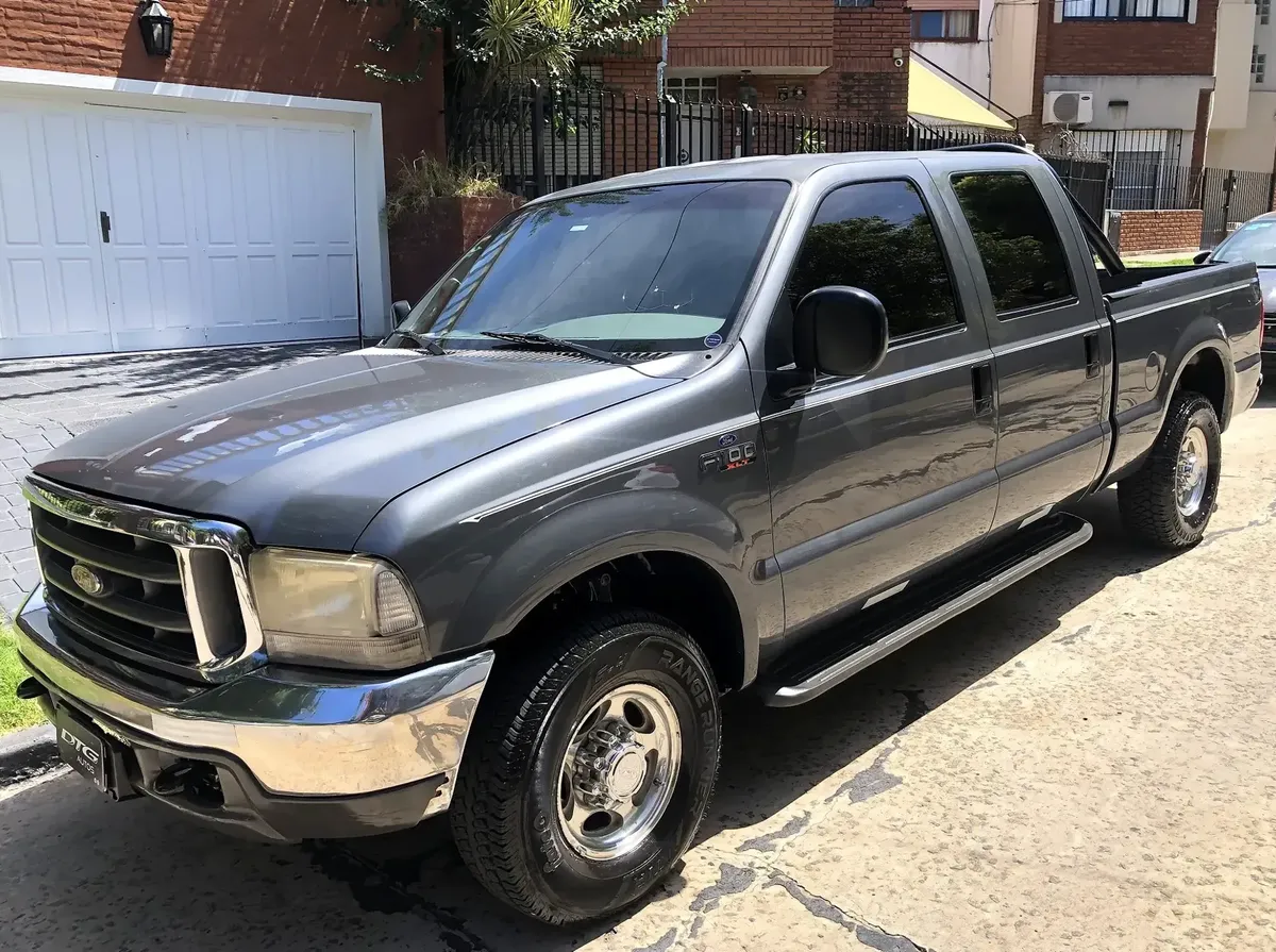 Ford F-100 4.2 I Xlt Mwm D/cab