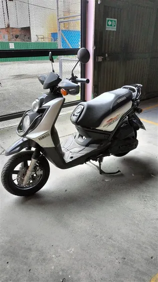 Moto Yamaha 2012, En Buen Estado