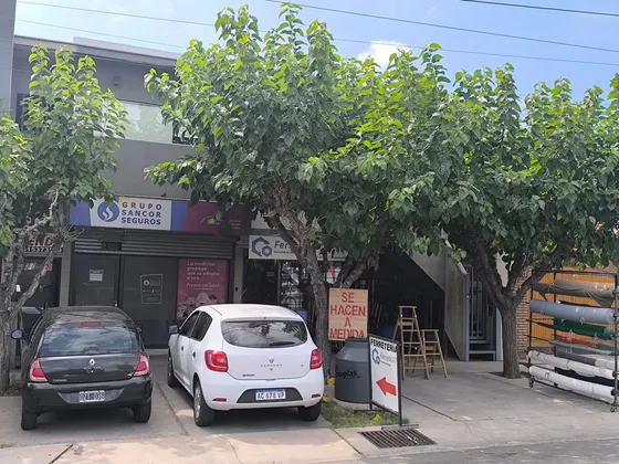 Venta Casa 4 Dormitorios Maipú