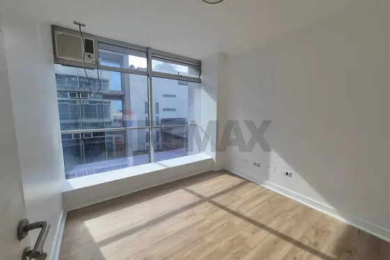 Oficina En Arriendo, Excelente Ubicación