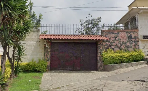 Casa En Venta, Recuperación Bancaria, Col. Ocotepec, Cuernavaca, Morelos. Laab2