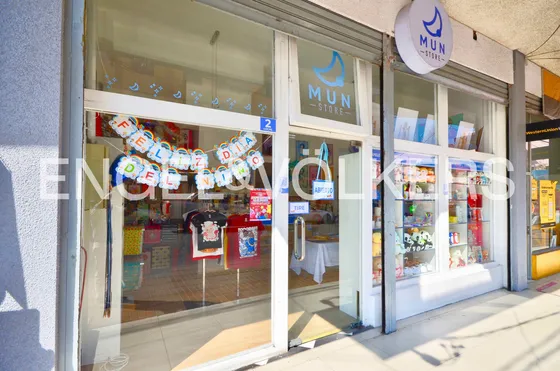 Local Comercial En Centro Cívico 33 M2