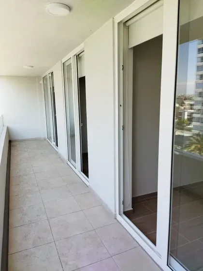 Arriendo Depto Semi Nuevo $450.000 2 Dormitorios, 2 Baños.
