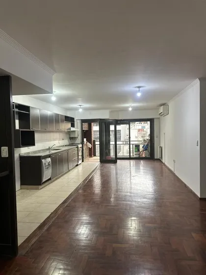 Departamento Amplio De Dos Dormitorios En Nueva Córdoba