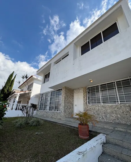 Casa De 450m2 De Terreno Con Anexo Urb Los Castores San Antonio