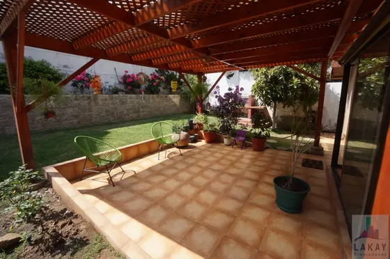Casa Familiar De 4 Dormitorios En 130m2 Útiles En Condominio