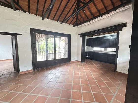 Finca En Arriendo Ubicada En Rionegro Sector Panorama  (26385).