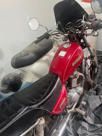 La Moto Está Parada, Hay Que Cambiarle La Batería , Etc
