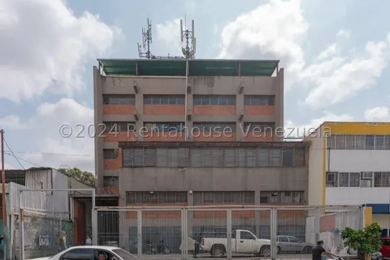 Edificio Industrial En Venta, Urb. Boleita Sur