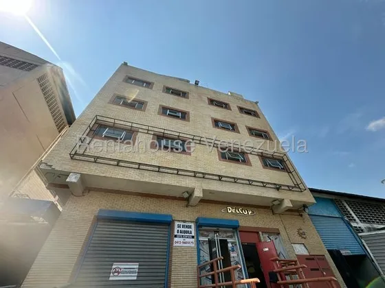 Emprendedor Para Tu Negocio Alquiler De Edificio En La Trinidad Mls-25-19153 Mv