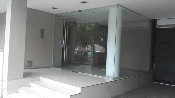 Dueño Vende  - Local Comercial - Ideal Oficina - Con Cochera