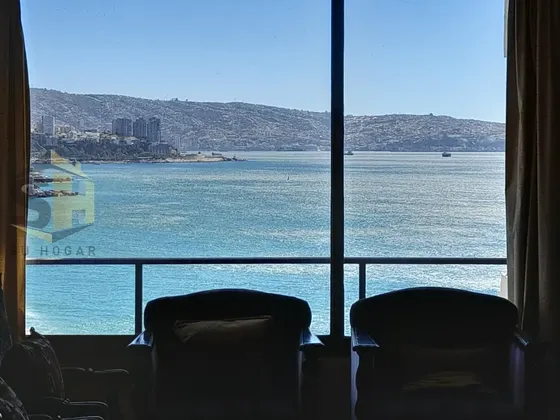 Departamento En Venta En Playa Acapulco Con Terraza