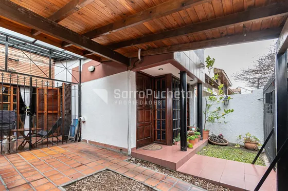 Venta Triplex  4 Ambientes En Barrio Guemes.