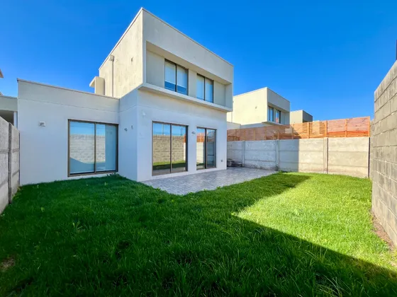 Linda Y Funcional Casa En Condominio En Quinta Linderos