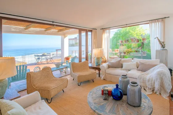 Espectacular Casa En Venta Frente Al Mar, Maitencillo Norte