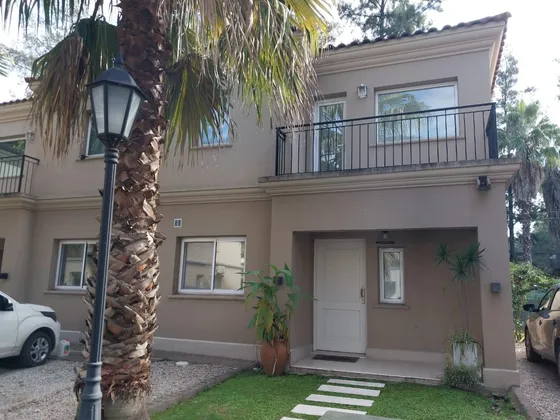 Impecable Duplex En Alquiler Y Venta En Boulevard Del Sol 