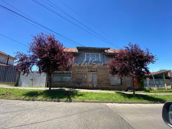 Casa A Una Cuadra De La Plaza De La Union