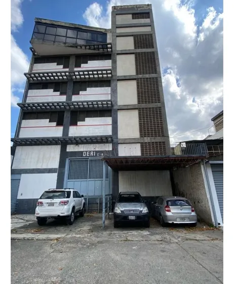 Edificio Industrial En Alquiler 1.620 M2 - Urb. Propatria