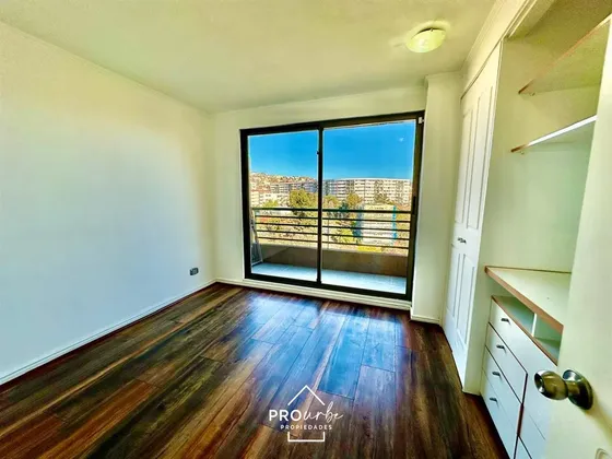Departamento En Venta De 3 Dorm. En Viña Del Mar