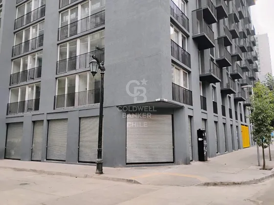 Local Comercial De 82 M2 En Calle San Isidro