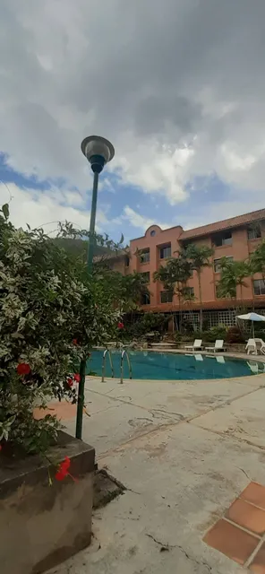  (mp ) Amplio Apartamento En Trigal Country