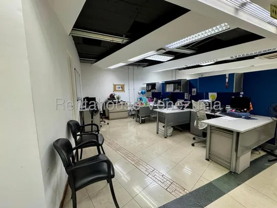 Ip Vendo Oficina En Campo Alegre 25-23726