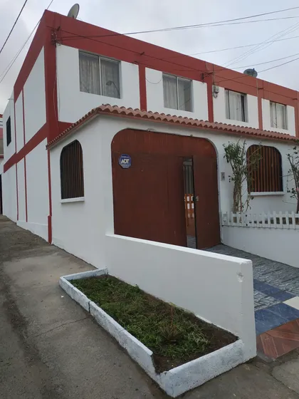 Venta Casa 4d/2b De Dos Pisos Coviefi Antofagasta