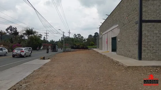 Bodega En Arriendo En V. El Capiro. Cod A5163