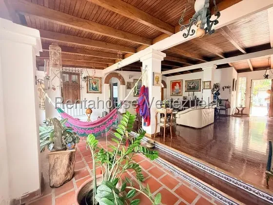 Cs Se Vende Casa Triplex En La Laguntia Country Club 27-4117