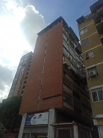 Apartamento En Venta Semi Remodelado Y Amoblado Sebucan