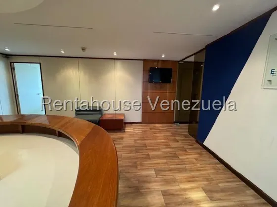 Bella Oficina En Alquiler Mls 24-14611 Chuao