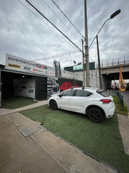 Local Comercial Frente A Mall Plaza Oeste 