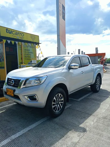 Nissan Np300 Frontier Xe 4x4