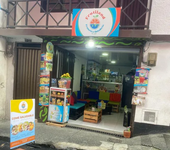 Se Vende Plante De Local 