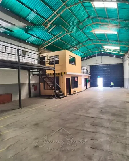 Venta Galpón Con Financiamiento Barrio La Coromoto 1200mts. Maracay Aragua