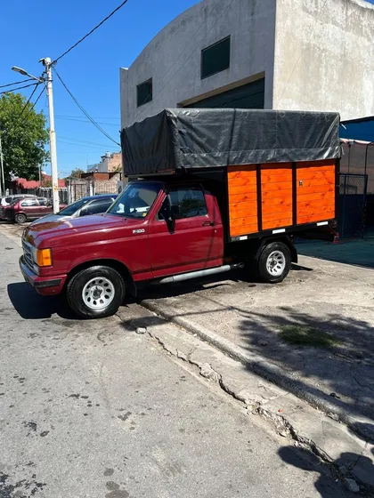 Ford F-100 3.6 Lujo
