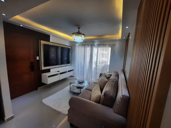 Vendo Apartamento Vacio  Con Opción A Amueblado.