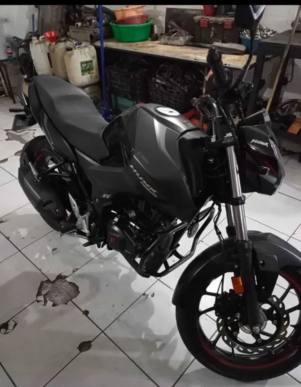 Si