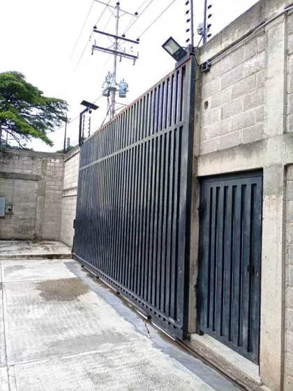 Galpón En Naguanagua. Vende Crismelia Castillo   PLG-117